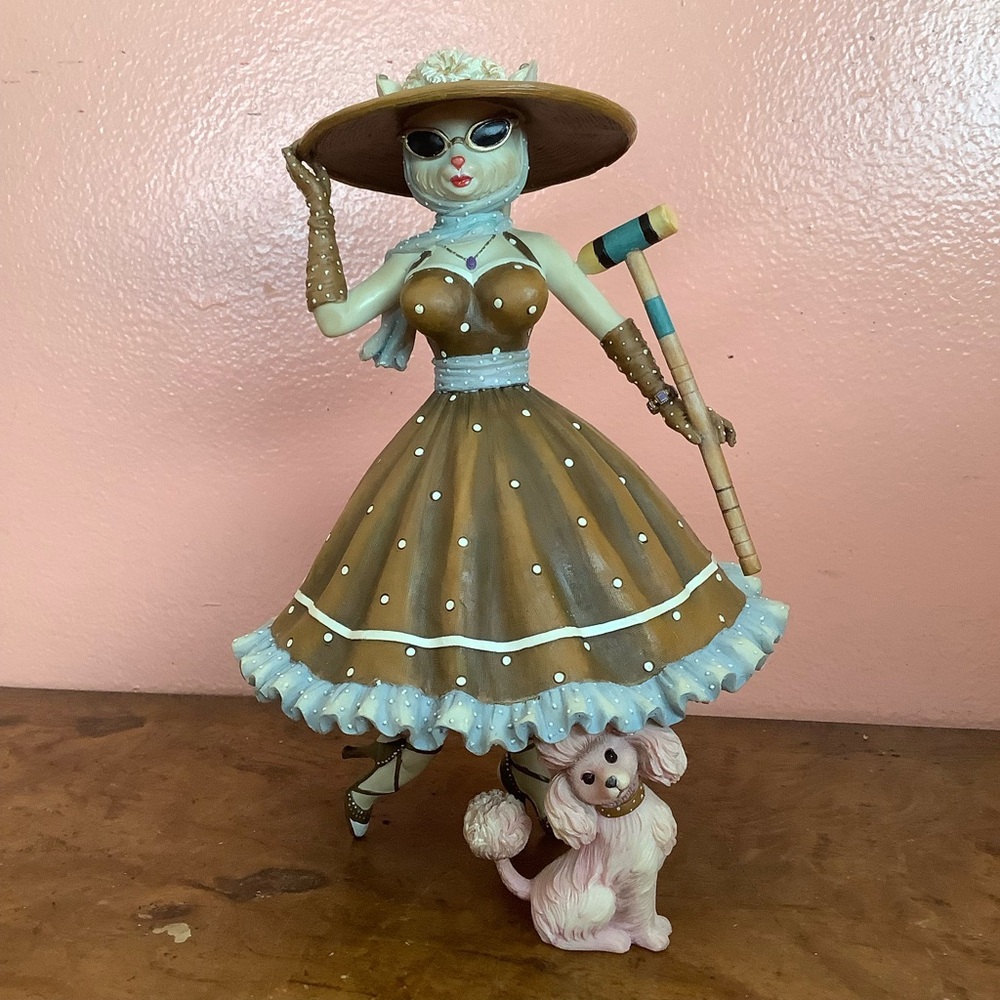 Margaret Le Van Alley Cats Kitty O. Figurine 8” Missing Pinky Finger As Pictured